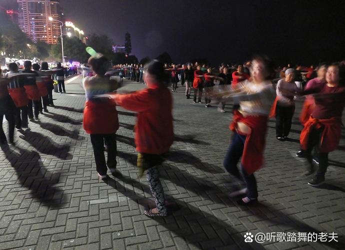 当小区广场舞队进军元宇宙（小区广场跳广场舞如何办）